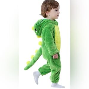Amazing Dino romper. Super soft. Great condition.